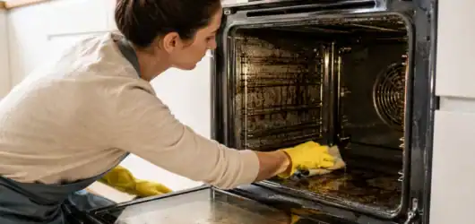 Cómo limpiar el horno muy sucio sin esfuerzo